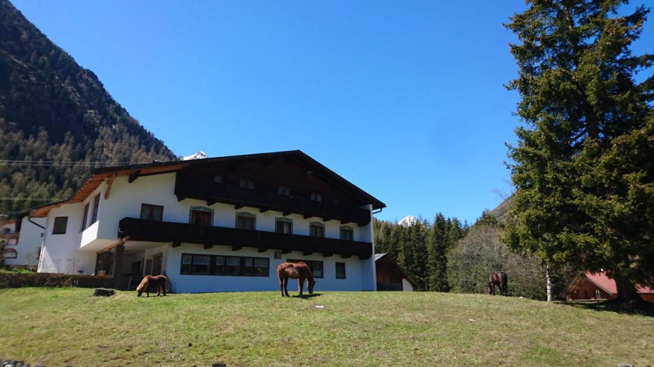 Pension Alpenrose Sankt Sigmund im Sellrain Exterior foto