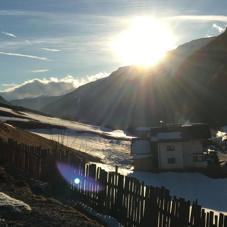 Pension Alpenrose Sankt Sigmund im Sellrain Exterior foto